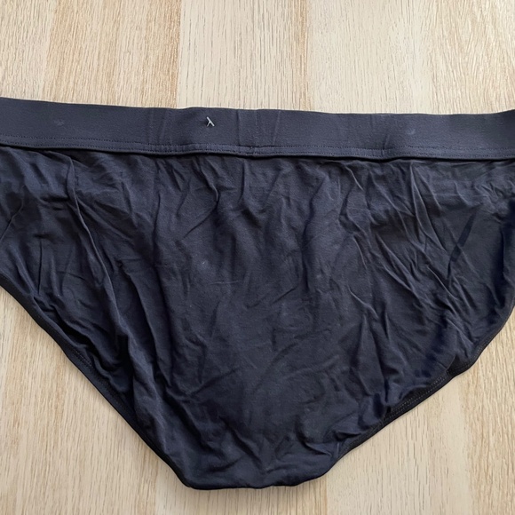 Modal XL brief - Picture 2 of 3